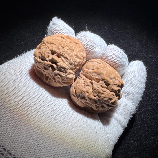 289号白茬水晶皮蛤蟆头文玩核桃 尺寸:边33肚35高29