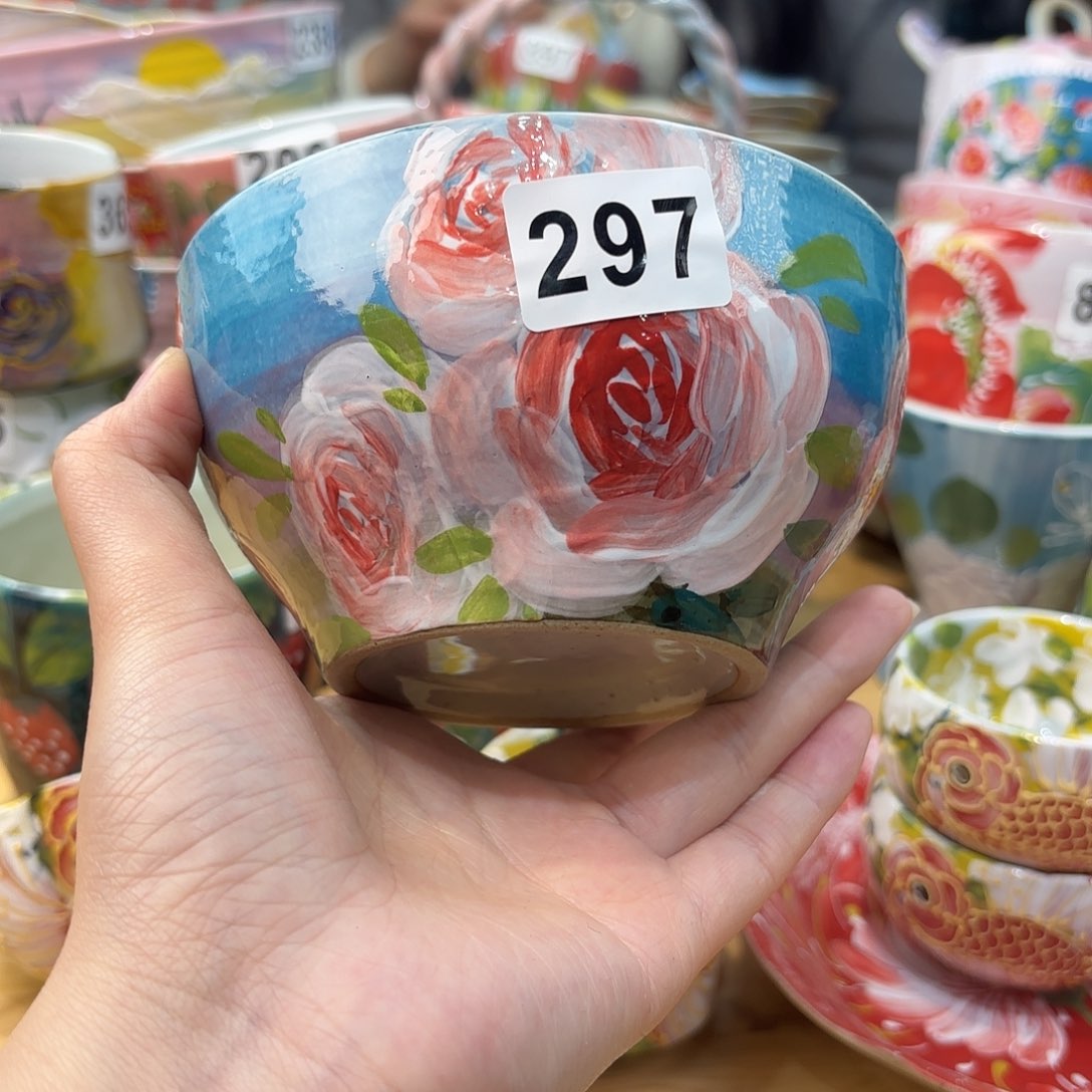 瓷片兔兔盖茨。兔兔好