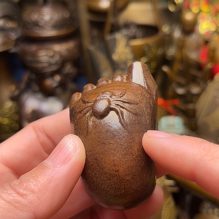 精美铜器批发档口