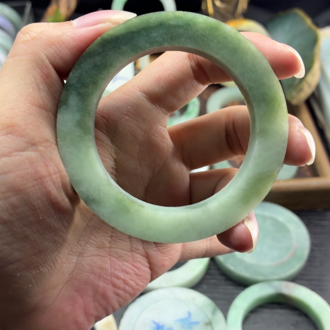 定制翡翠未镶嵌缅甸翡翠A货手镯毛胚定制