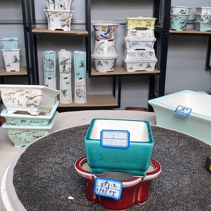 紫砂的花盆很漂亮23