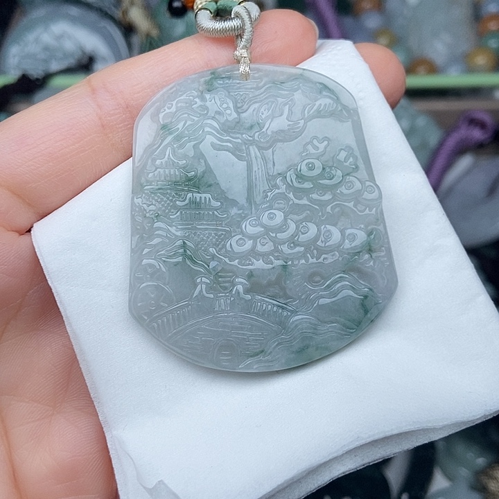 翡翠未镶嵌颈饰翡翠