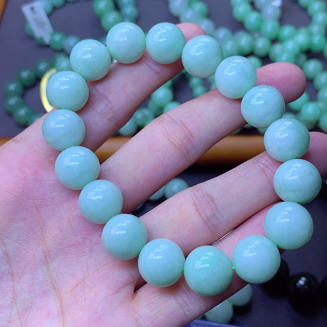 翡翠未镶嵌毛衣链