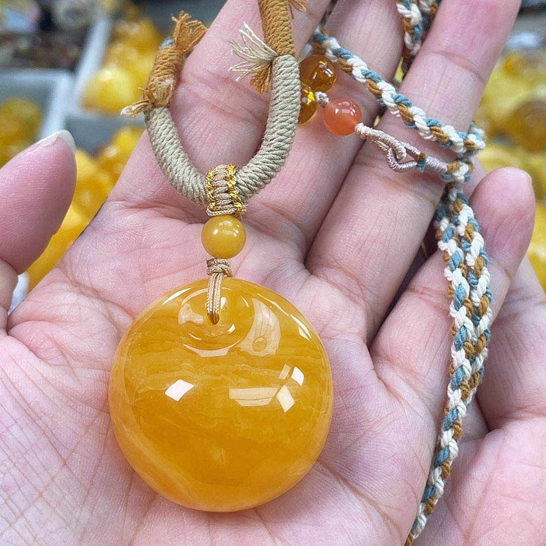 琥珀未镶嵌珠宝奇石h19