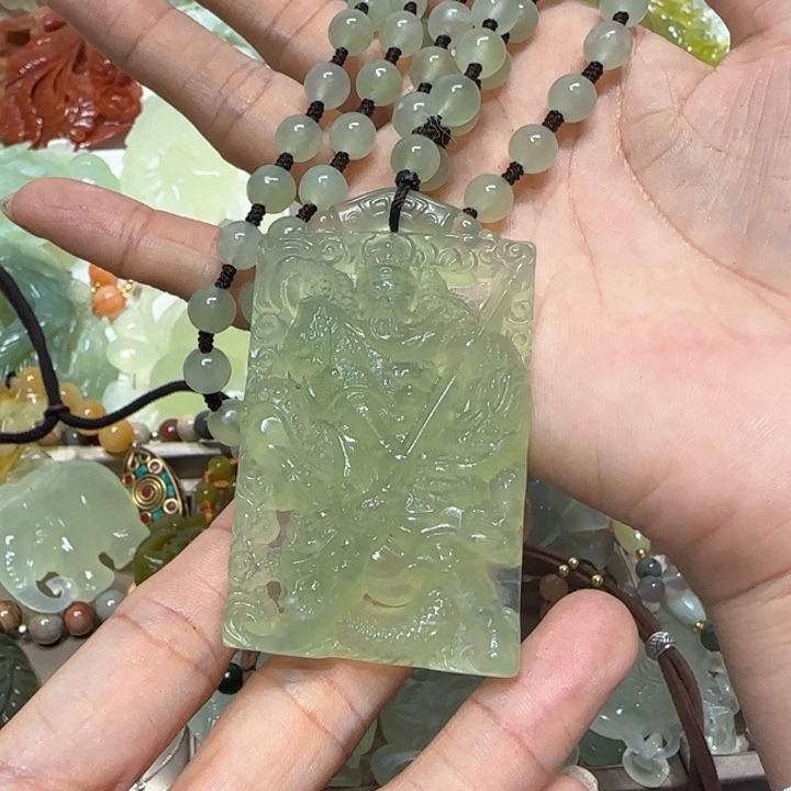 蛇纹石玉吊坠未镶嵌