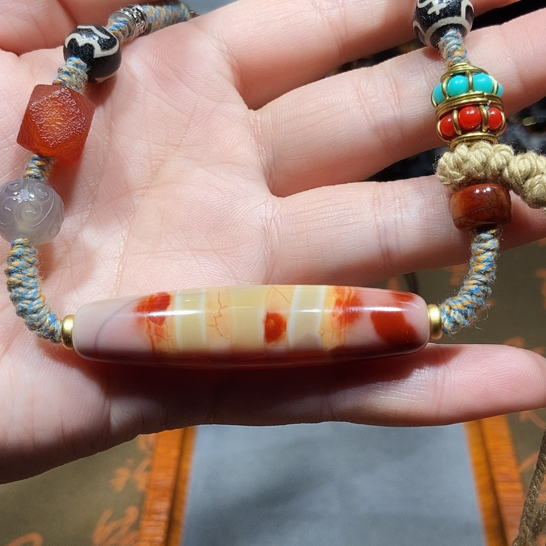 玛瑙/玉髓颈饰未镶嵌