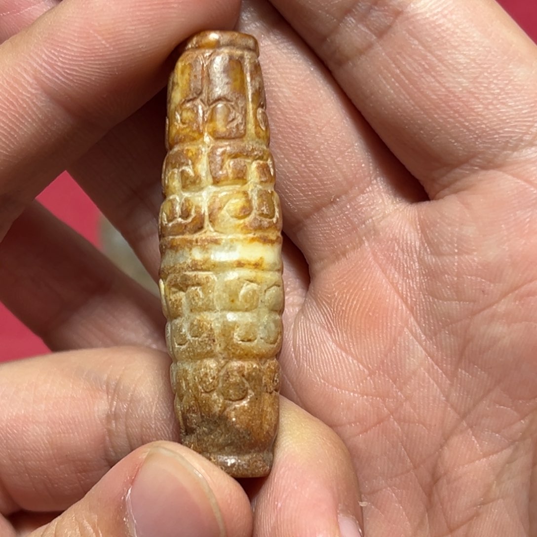 和田玉（糖玉）颈饰未镶嵌