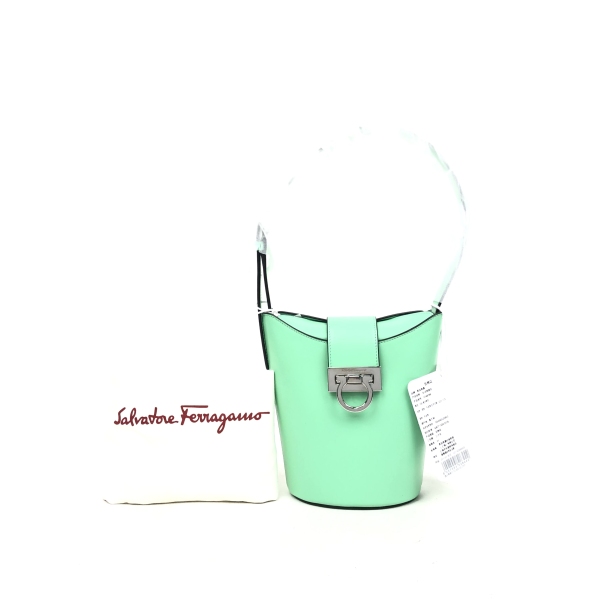 95新/包包/菲拉格慕/250123EL0006