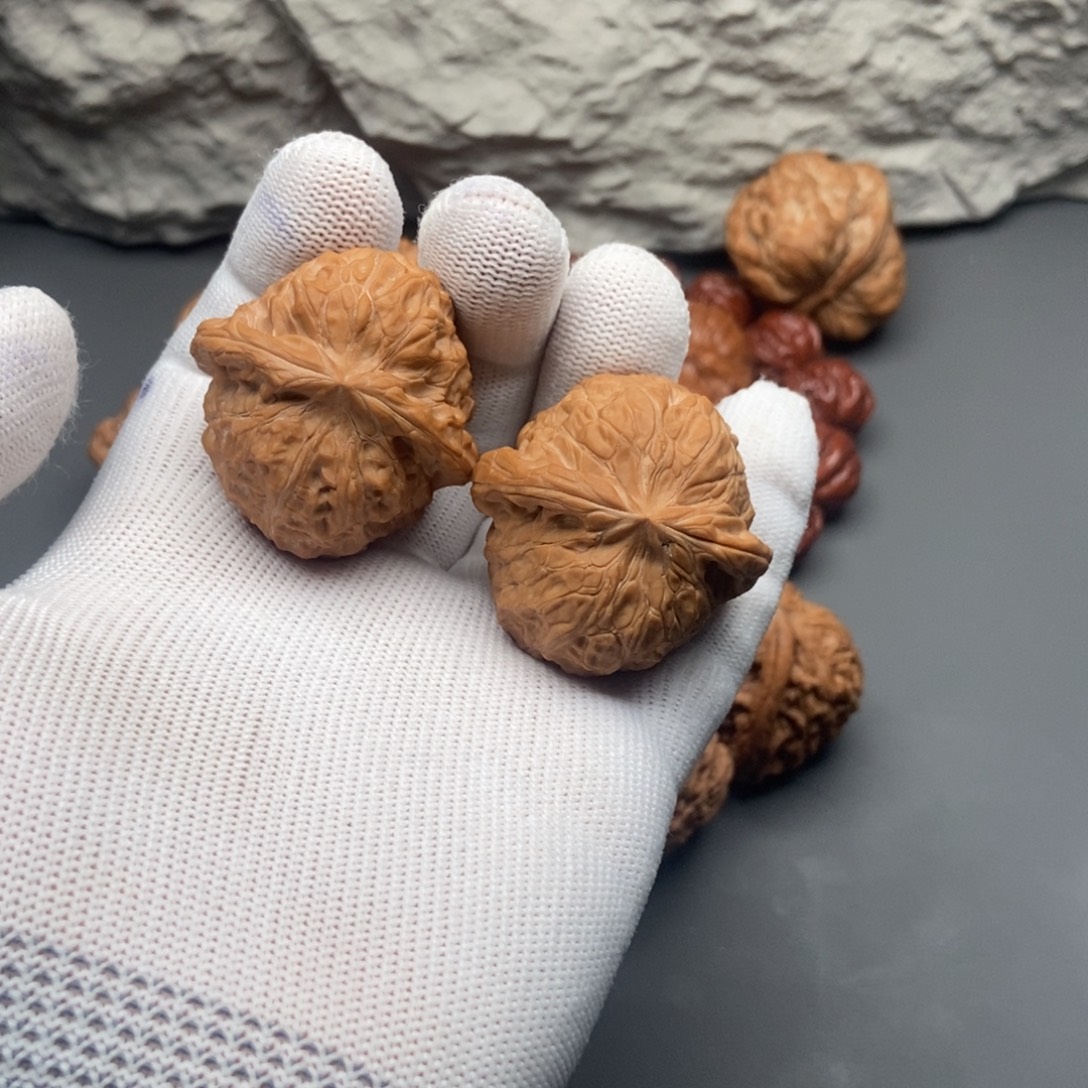 文玩核桃吊坠41南瓜墩，有伤，不退换