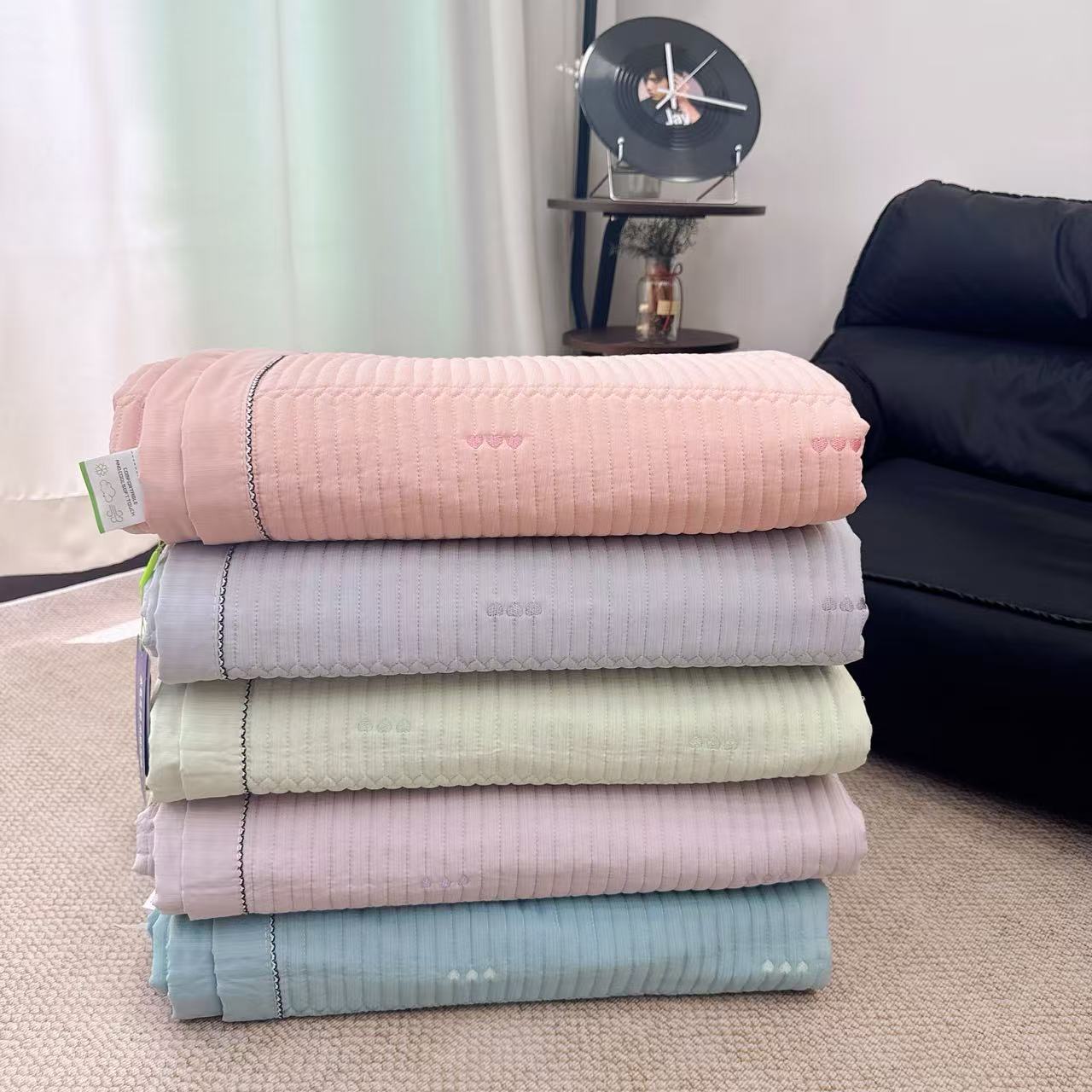 【提花刺绣款纯色床盖】四季防滑不跑床可机洗 云感原棉木棉