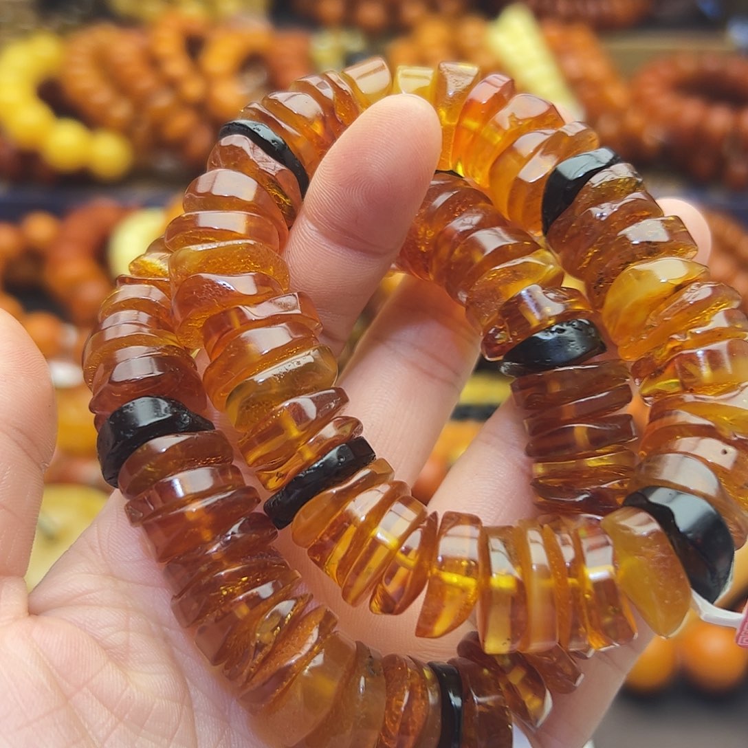 琥珀未镶嵌手链多样性发其一