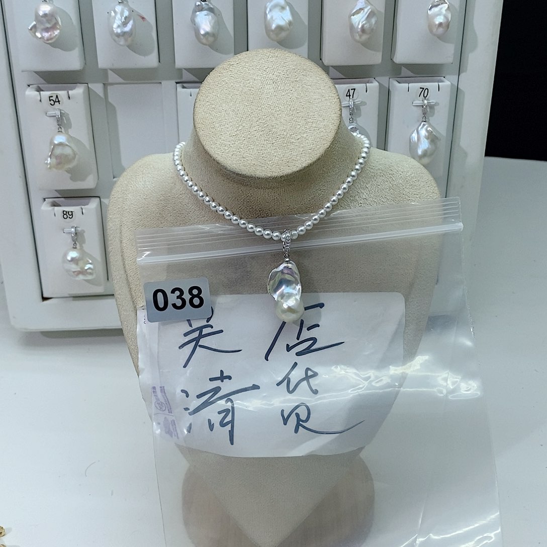 淡水珍珠颈饰合金