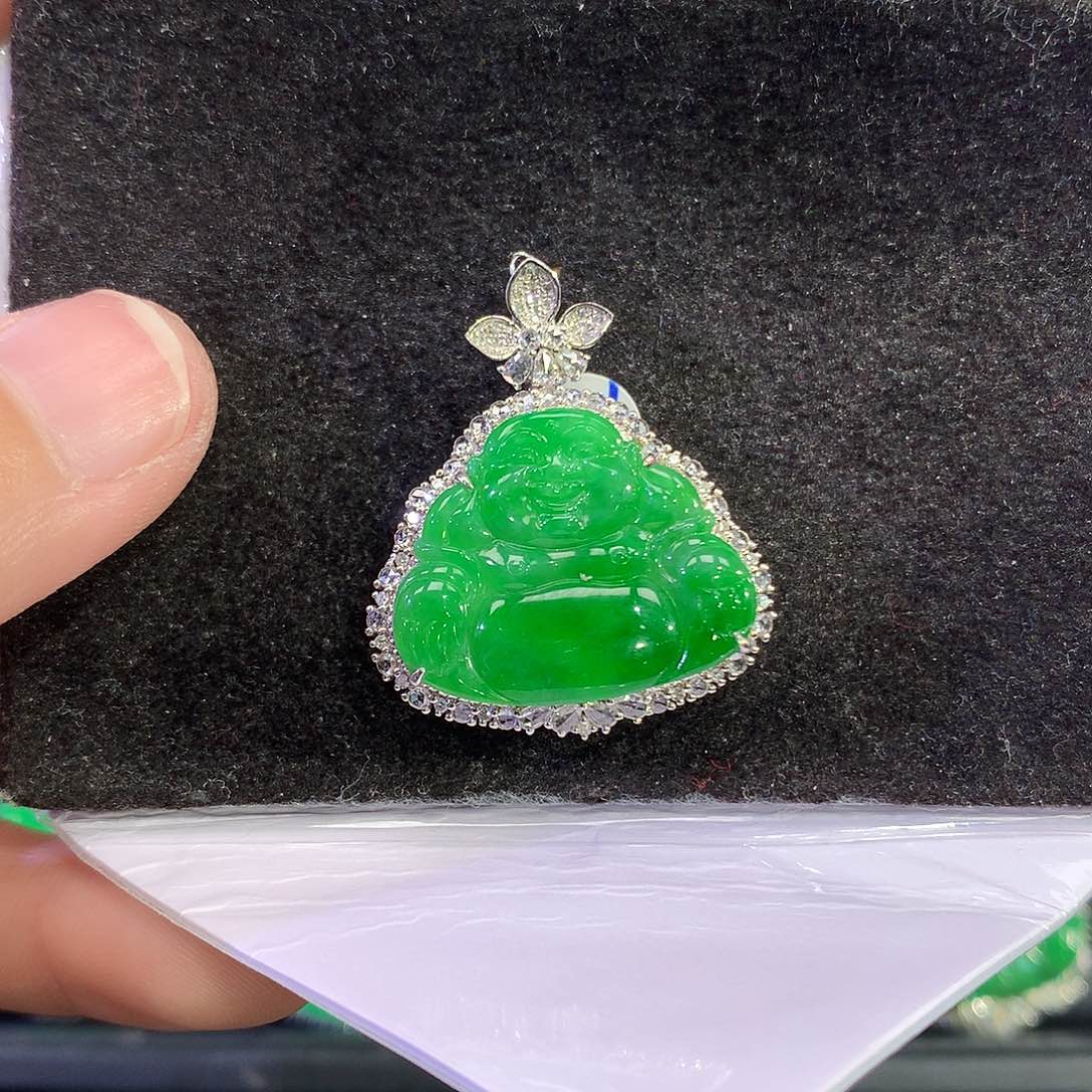 翡翠18K金镶嵌吊坠(赠链)