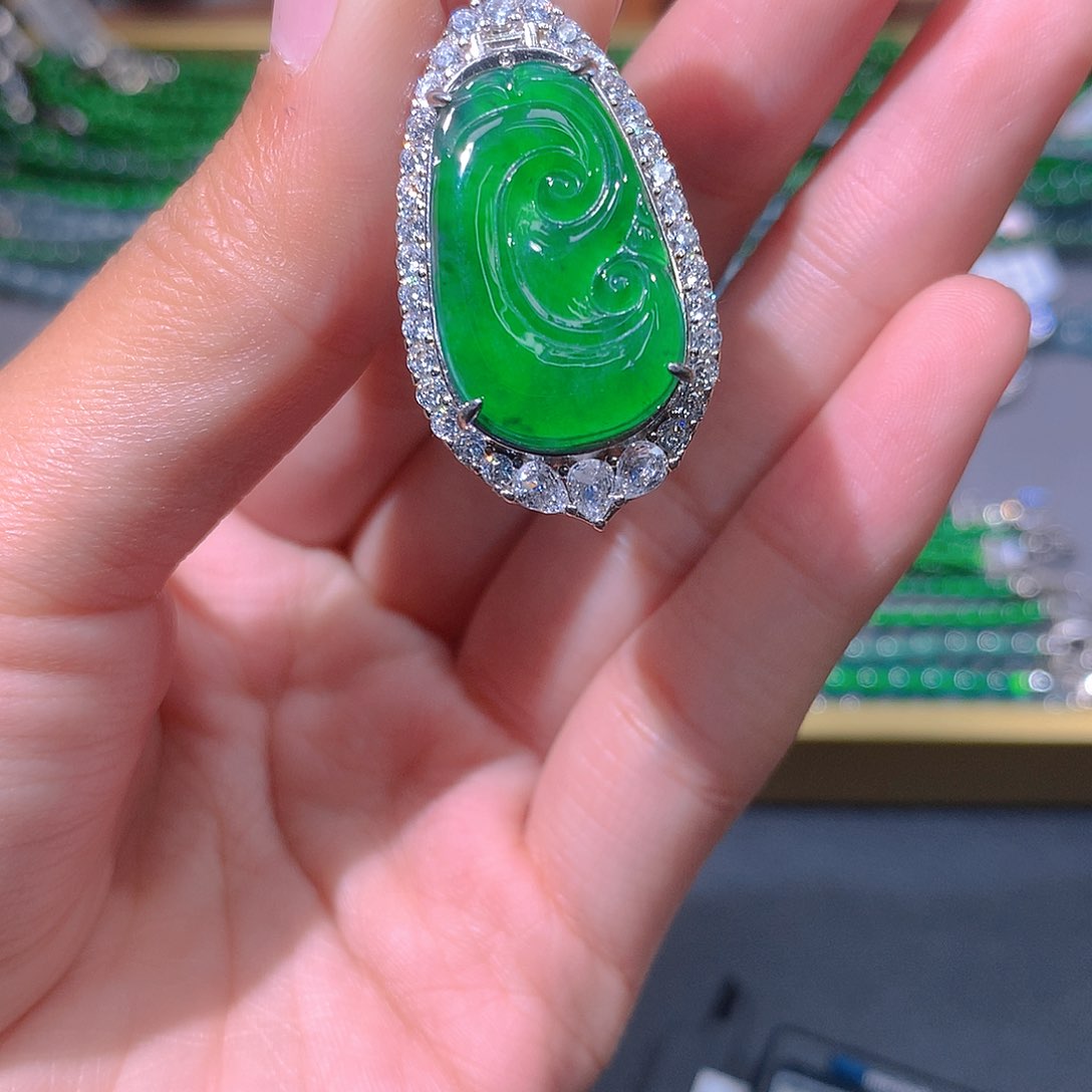 翡翠戒指未镶嵌天然翡翠