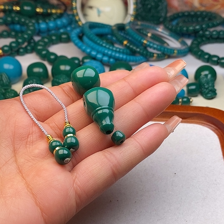 月***尘颈饰琉璃三通卡16顶卡15弟子珠葫芦款万向沙金一套