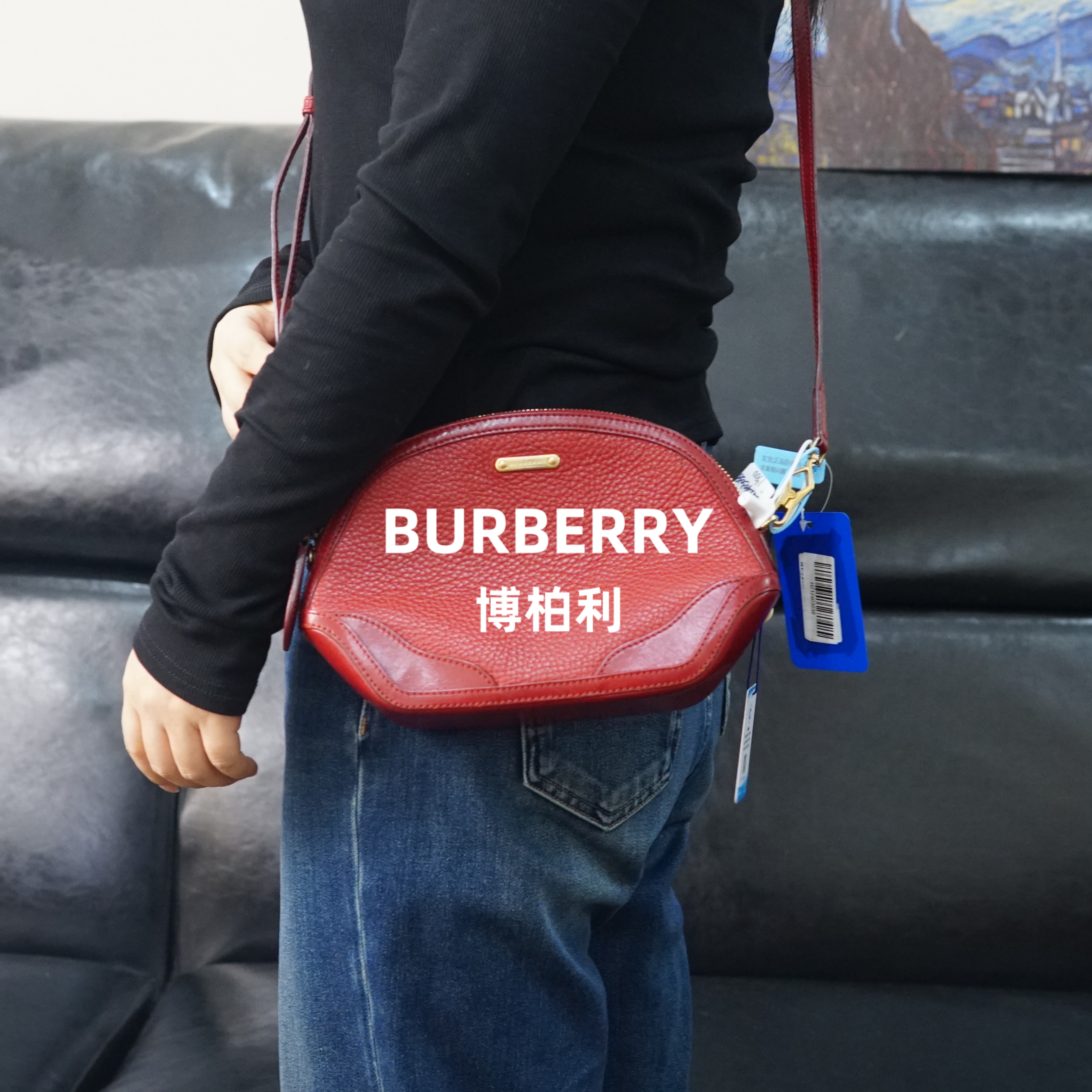 95新 BURBERRY/博柏利 红色斜挎包/FYHZ12403038/3038