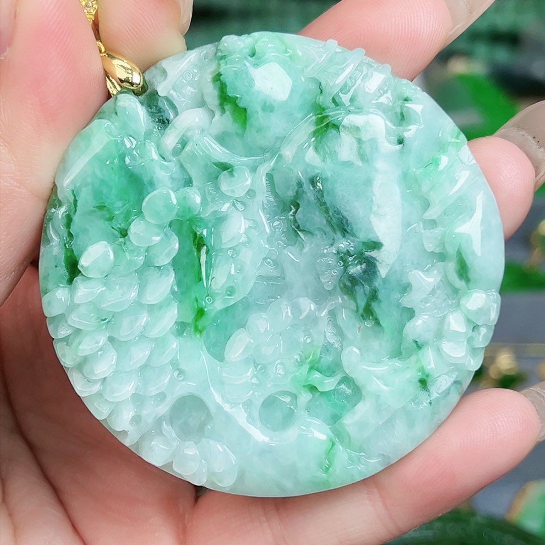 翡翠颈饰未镶嵌吊坠