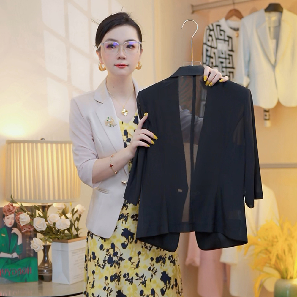 网纱薄款七分袖小西装气质时尚休闲夏季上衣显瘦修身短款百搭外套