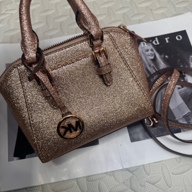 99新 MICHAEL KORS/迈克高仕 大麦中古/mk粉色亮晶晶斜挎包/
