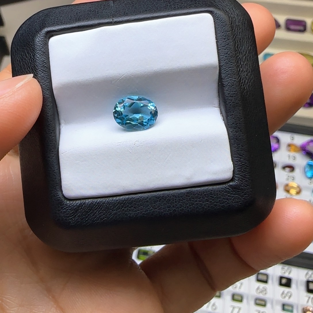 托帕石裸石未镶嵌7*9毫米