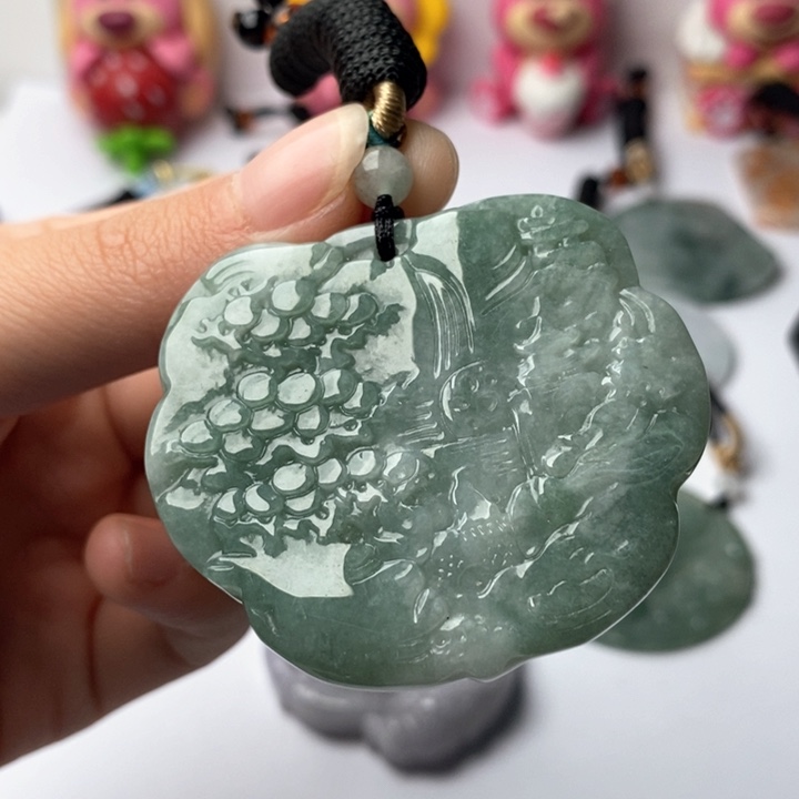 翡翠未镶嵌颈饰翡翠