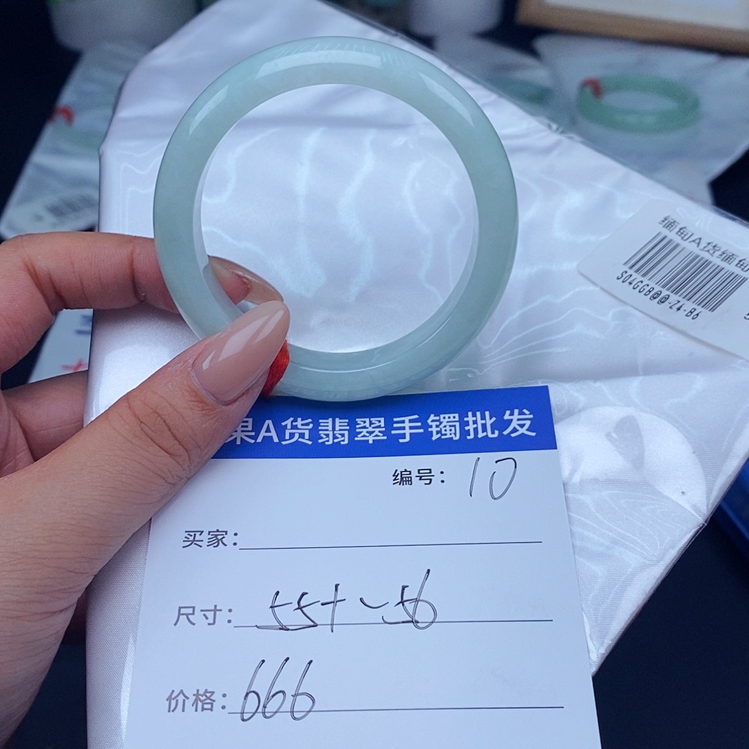 翡翠手镯未镶嵌百元手镯默认瑕疵