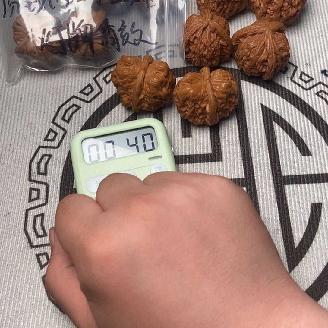 核桃手串/手链核桃树和红石榴树是我