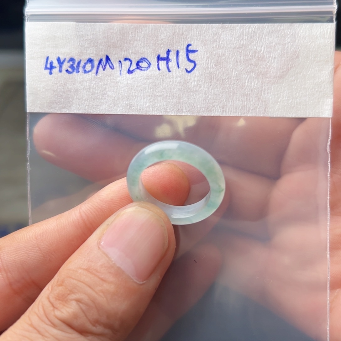 定制翡翠未镶嵌?****戒