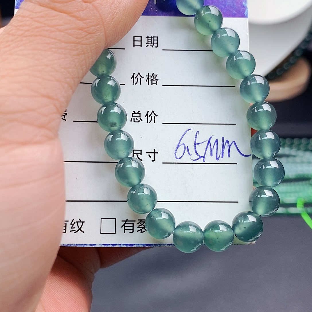 翡翠手链未镶嵌翡翠