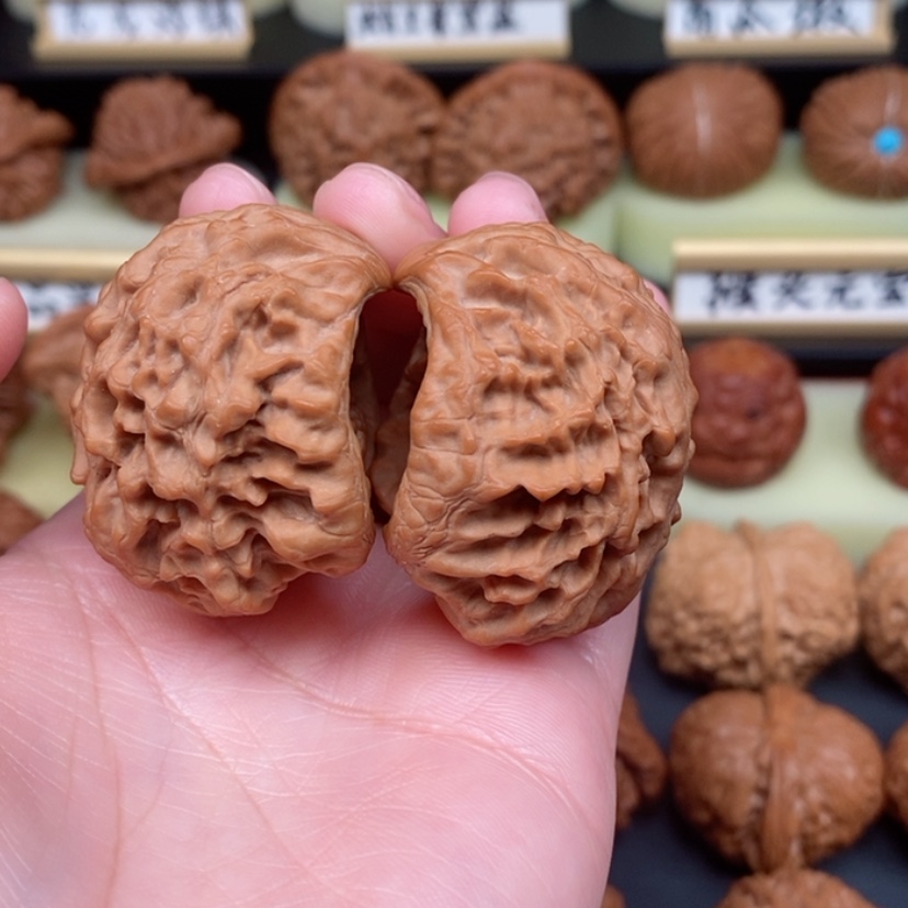 【闪购商品】文玩核桃吊坠善**行蛇王