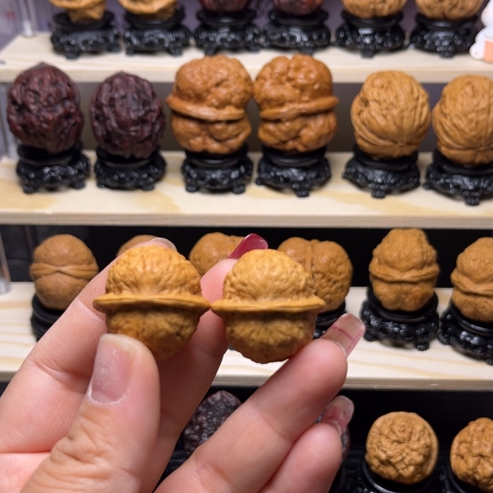 文玩核桃吊坠33w小龙珠28尺