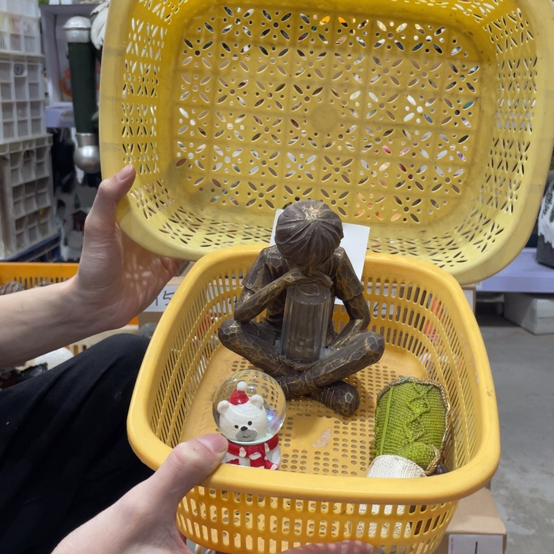 J***!树脂工艺品默认微瑕看好再拍