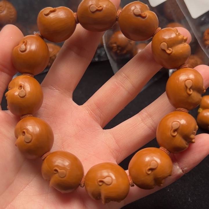 堂***）吊坠橄榄核19开心