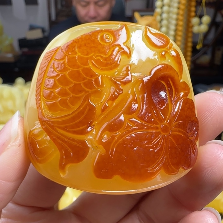 蜜蜡珠宝奇石未镶嵌