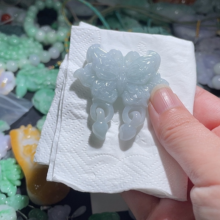 颈饰未镶嵌翡翠天