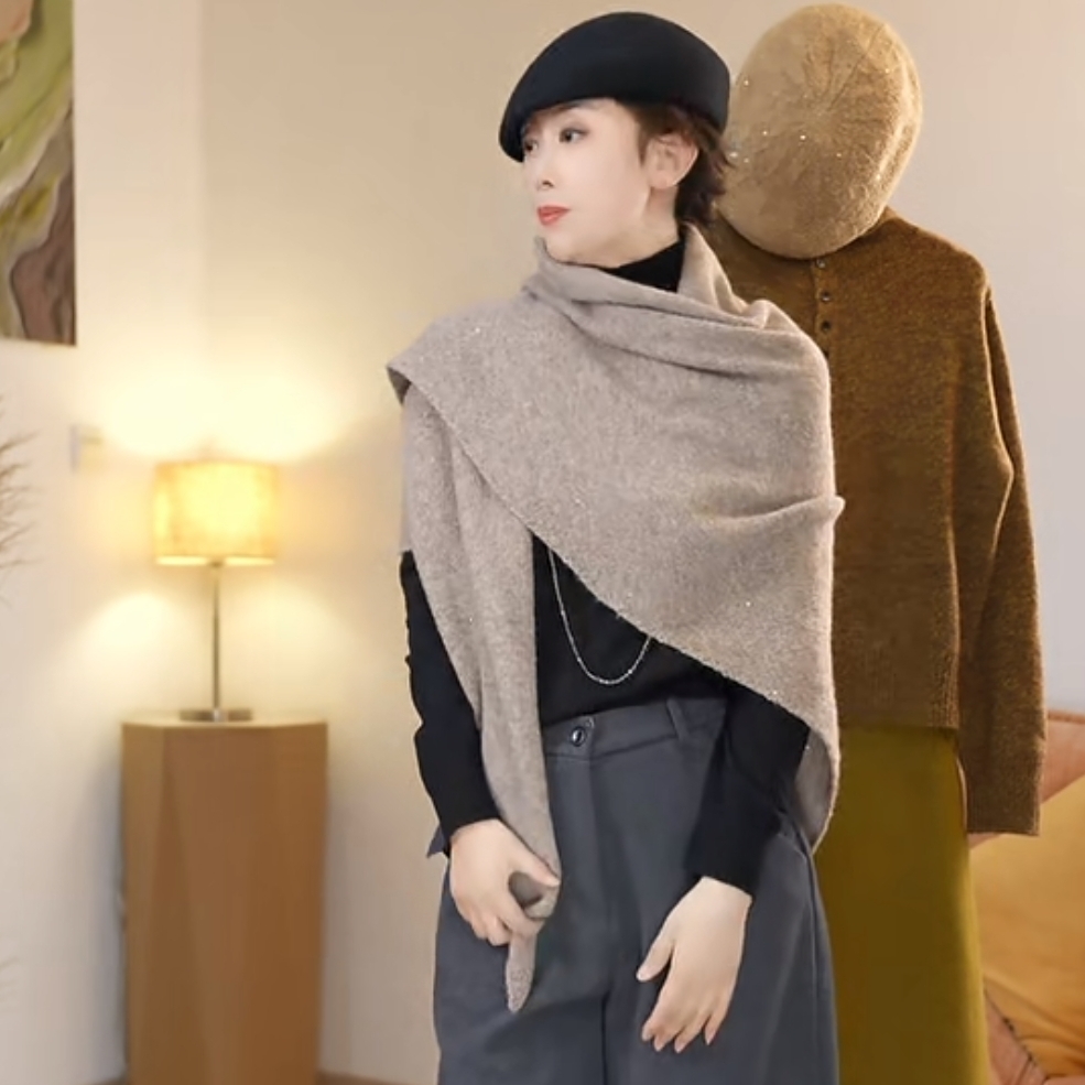 25新款百搭韩系秋冬保暖亮片三角巾高级感大披肩女护颈针织围巾