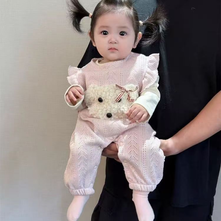 女宝宝套装春秋泰迪狗提花宽肩两件套新款公主两件套婴儿外出衣服