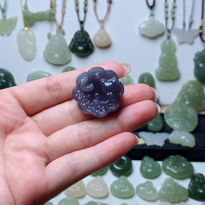 和田玉吊坠未镶嵌小*仔