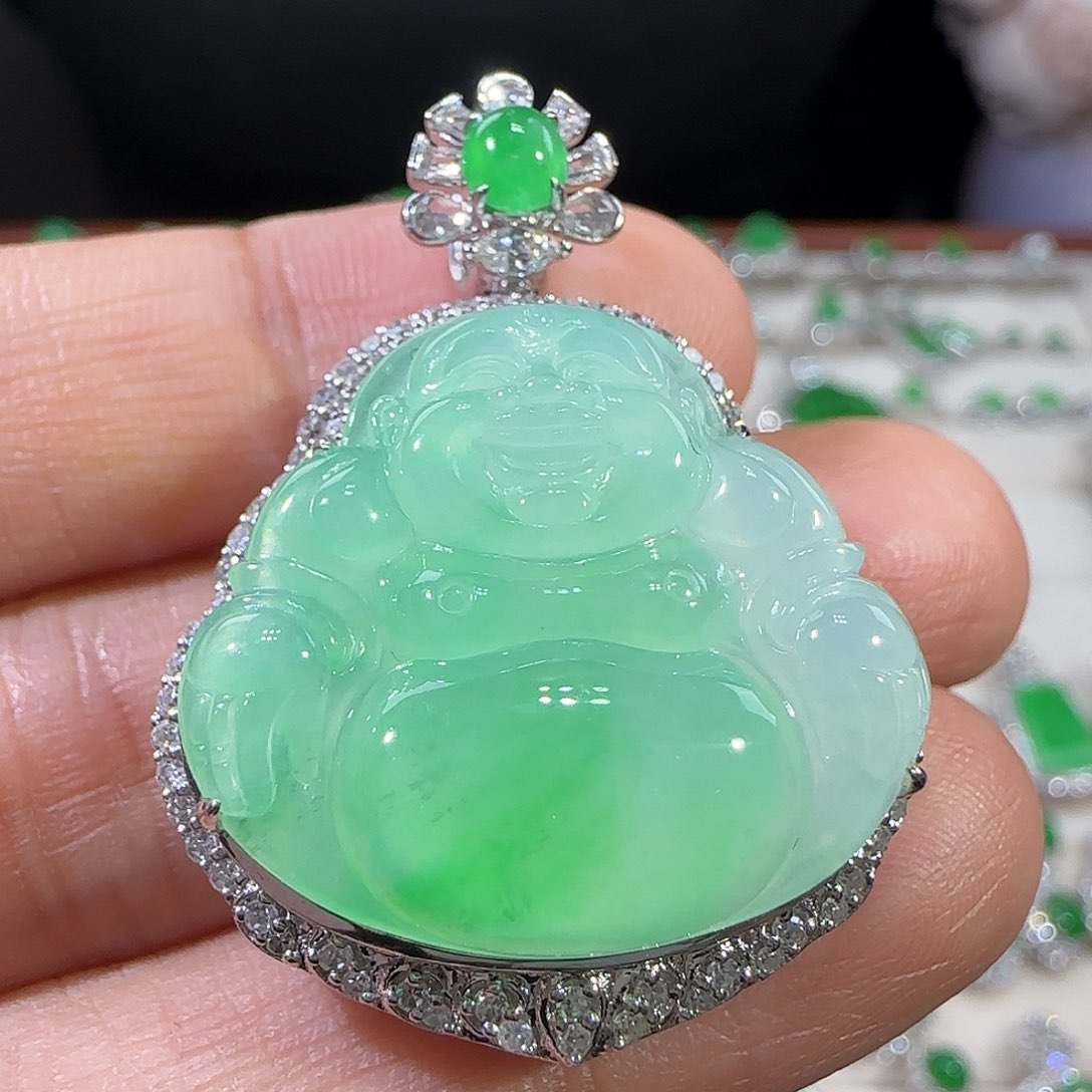 翡翠吊坠(不含链)18K金镶嵌