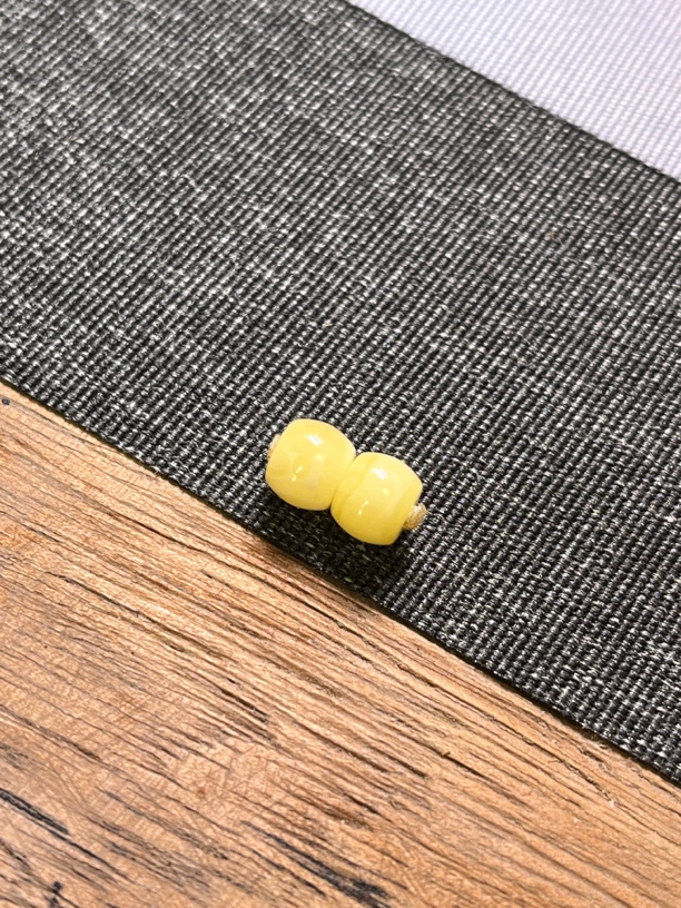 开播福利蜜蜡直切对珠随机发一对尺寸6.5