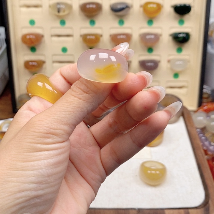 未镶嵌戒指玛瑙/玉髓大****