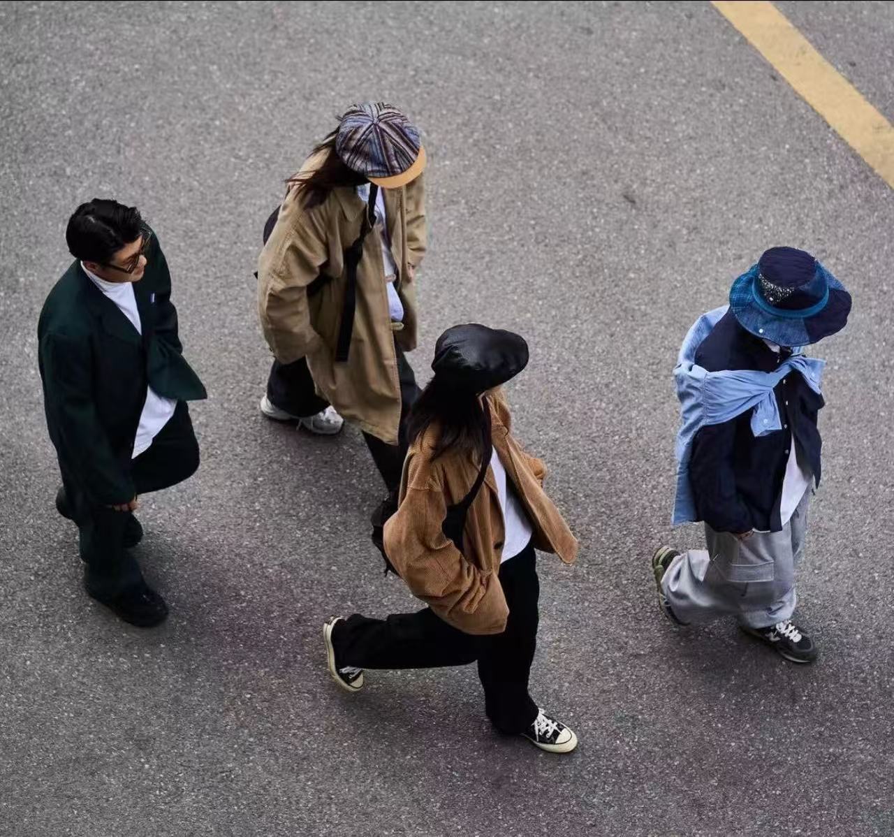 裘家百搭信使漫邮双肩包