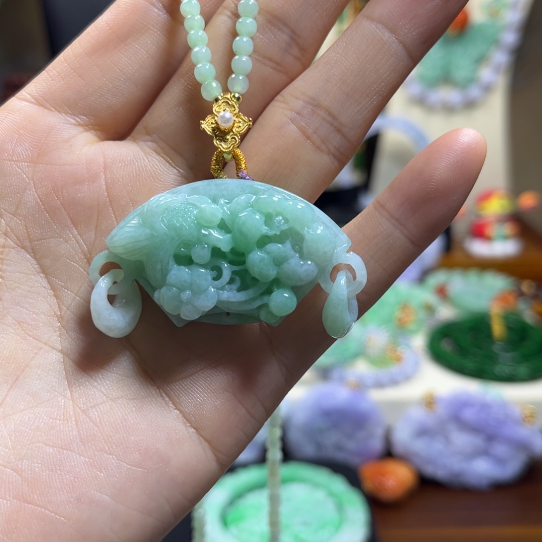 翡翠未镶嵌颈饰天然翡翠
