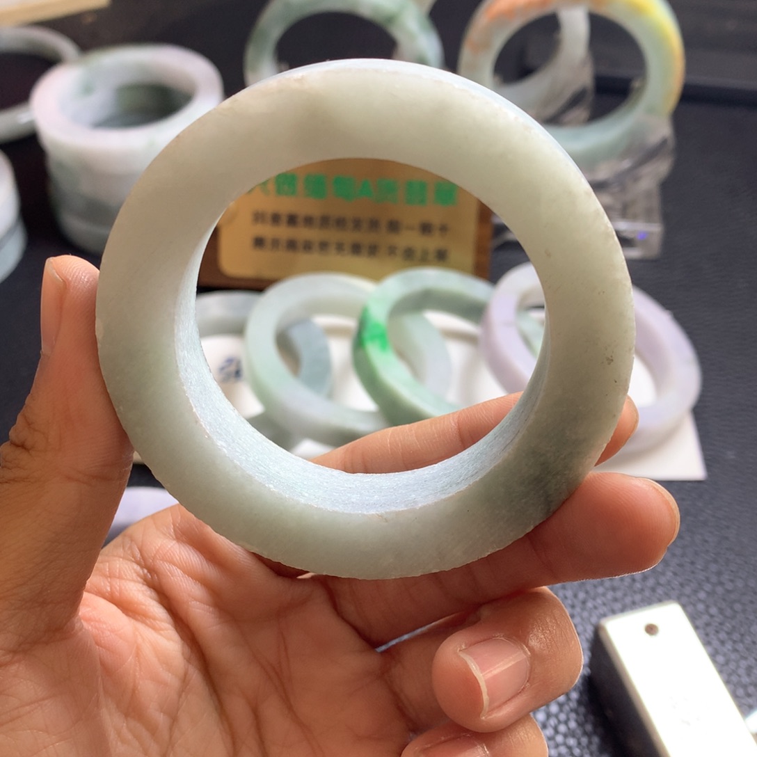 未镶嵌天然翡翠定制翡翠