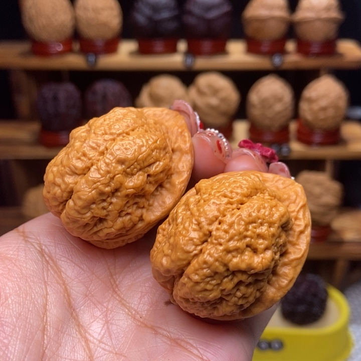 文玩核桃吊坠山羊18