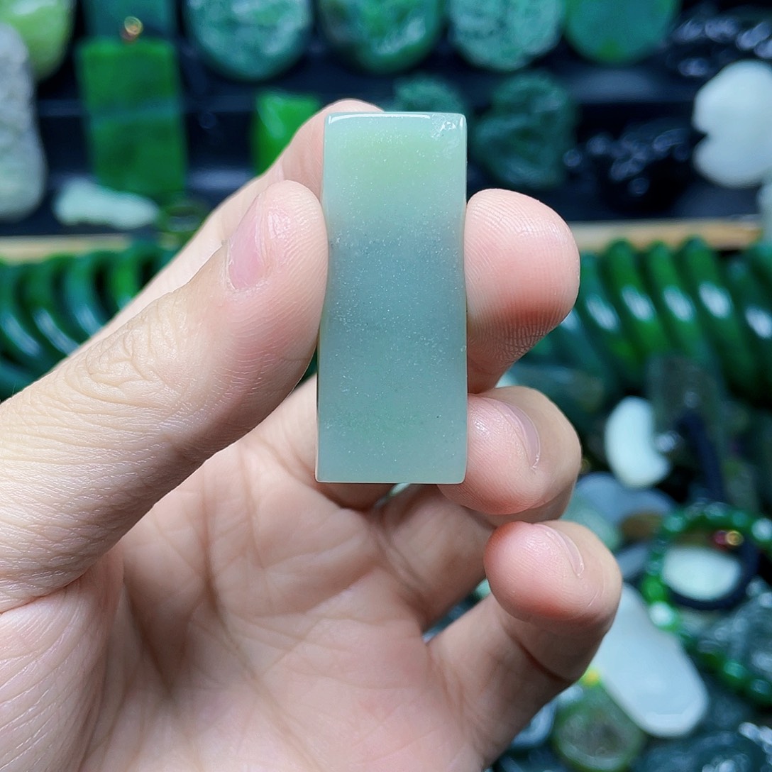 和田玉未镶嵌珠宝半成品