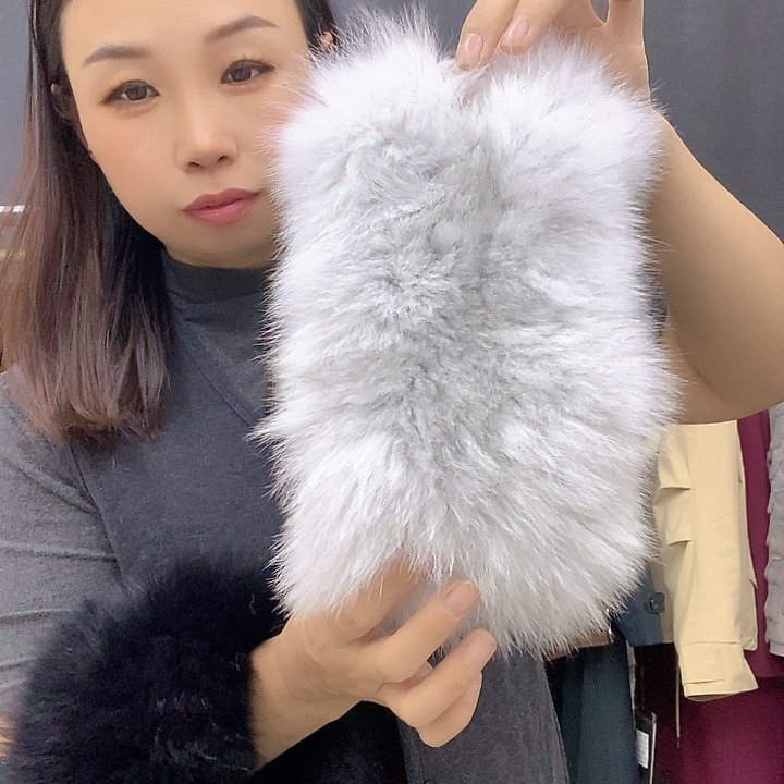 原色狐狸毛时尚单品