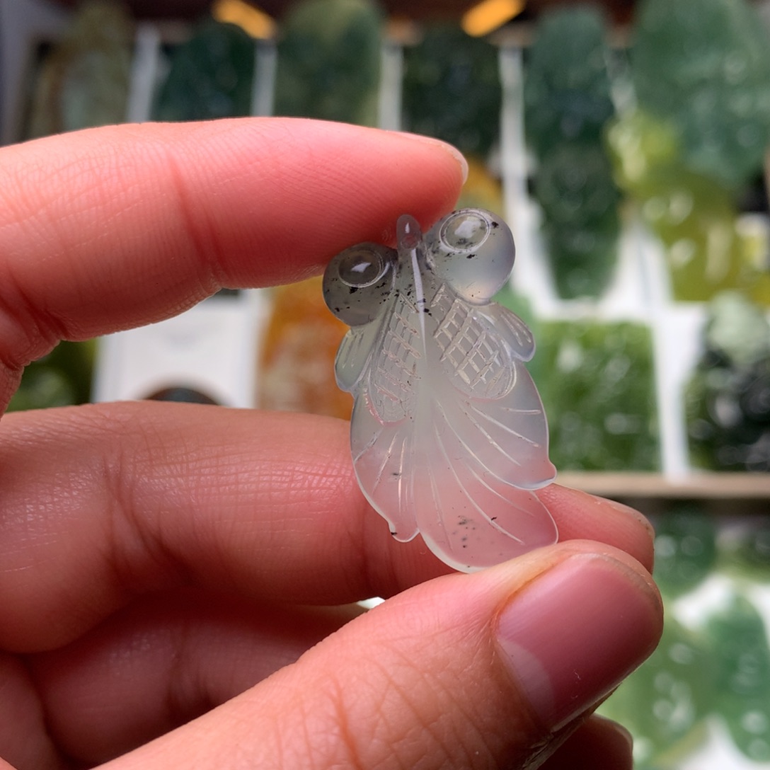 蛇纹石玉未镶嵌挂件金鱼