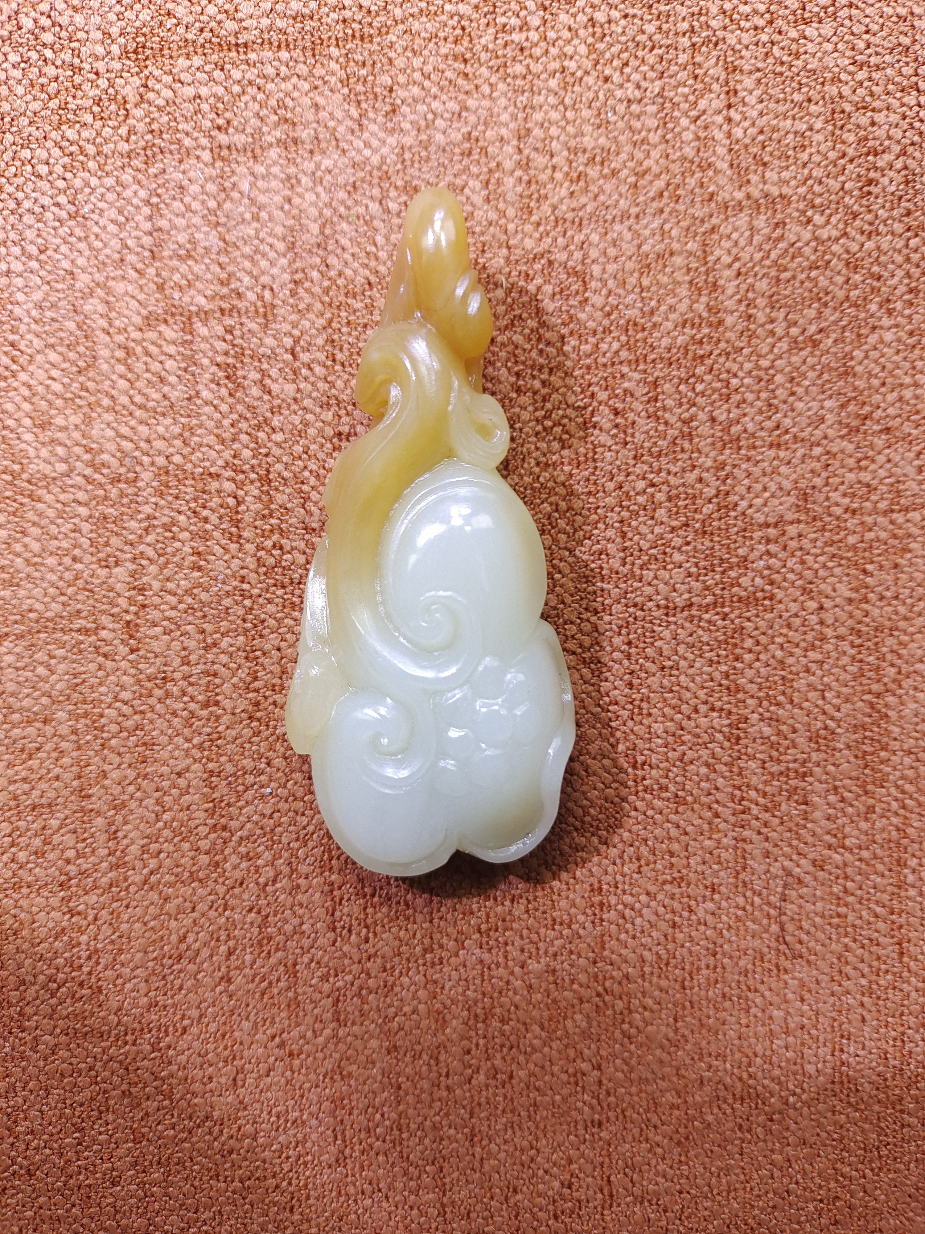 和田玉糖料如意吊坠