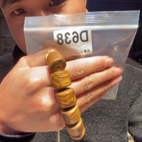 大叶紫檀（黑酸枝木类）听**蚕638